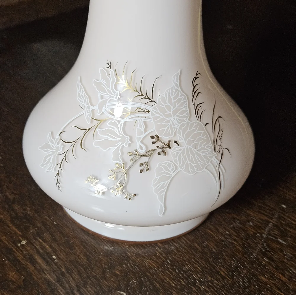 Bohemia Crystalex Pink Vase rare Lady Flower Design Hansmade.